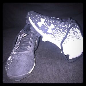 Boys cleats. Under armour.